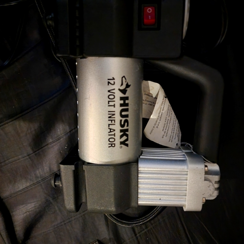 Tire inflator